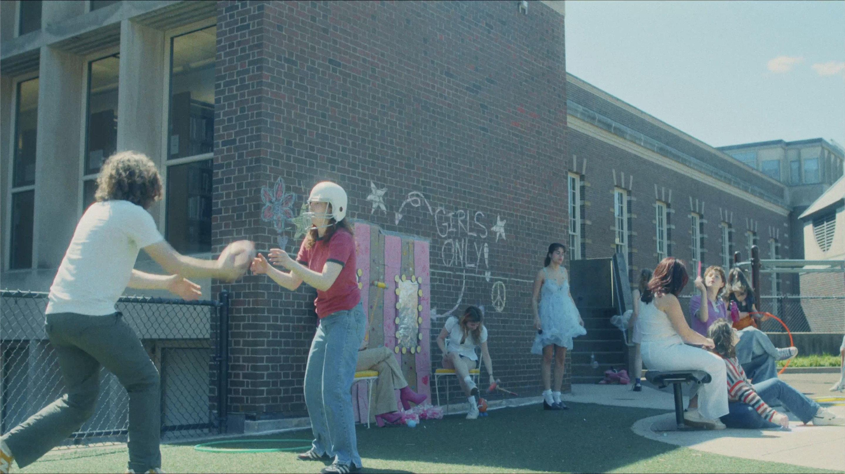 Men, Women and Children & Others 2024 movie scene