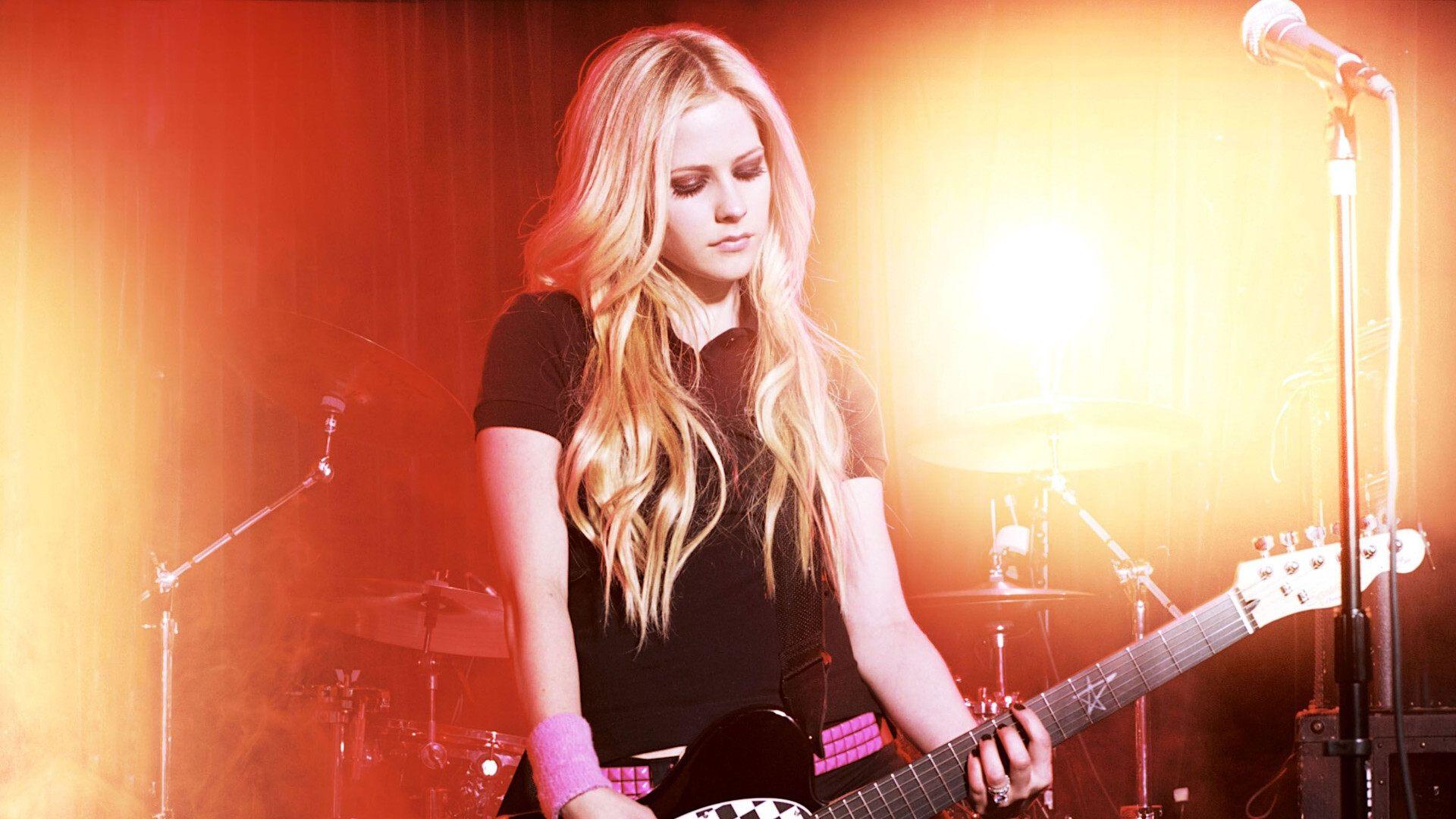 Avril Lavigne: The Best Damn Tour - Live in Toronto 2008 movie scene