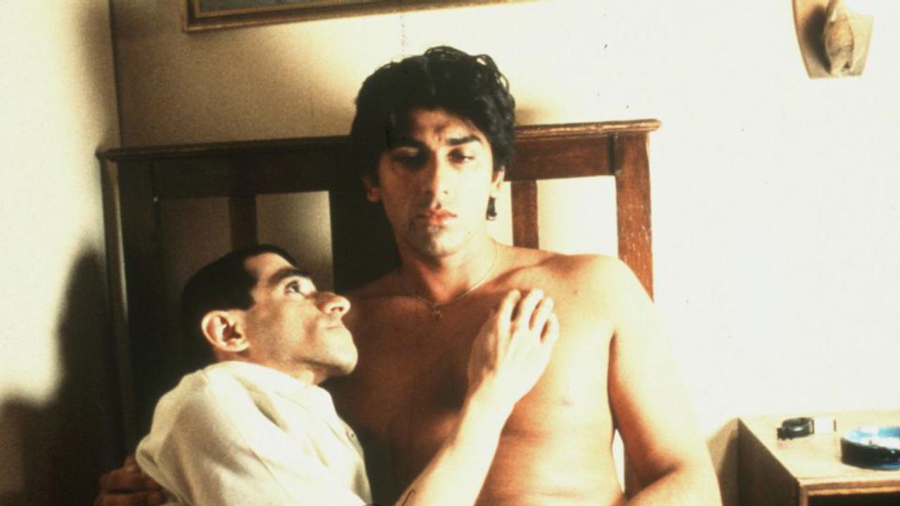 Sixth Happiness 1998 movie scene