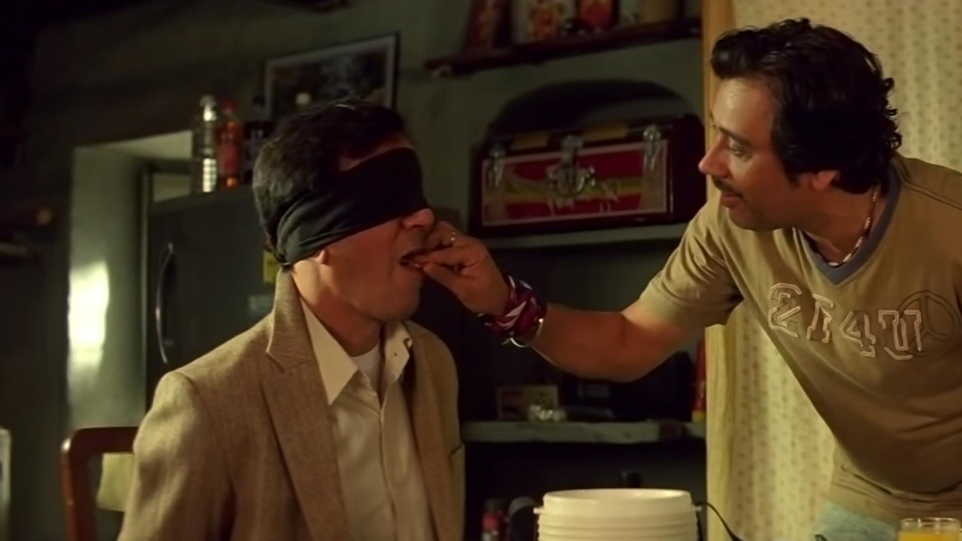 Phas Gaye Re Obama 2010 movie scene