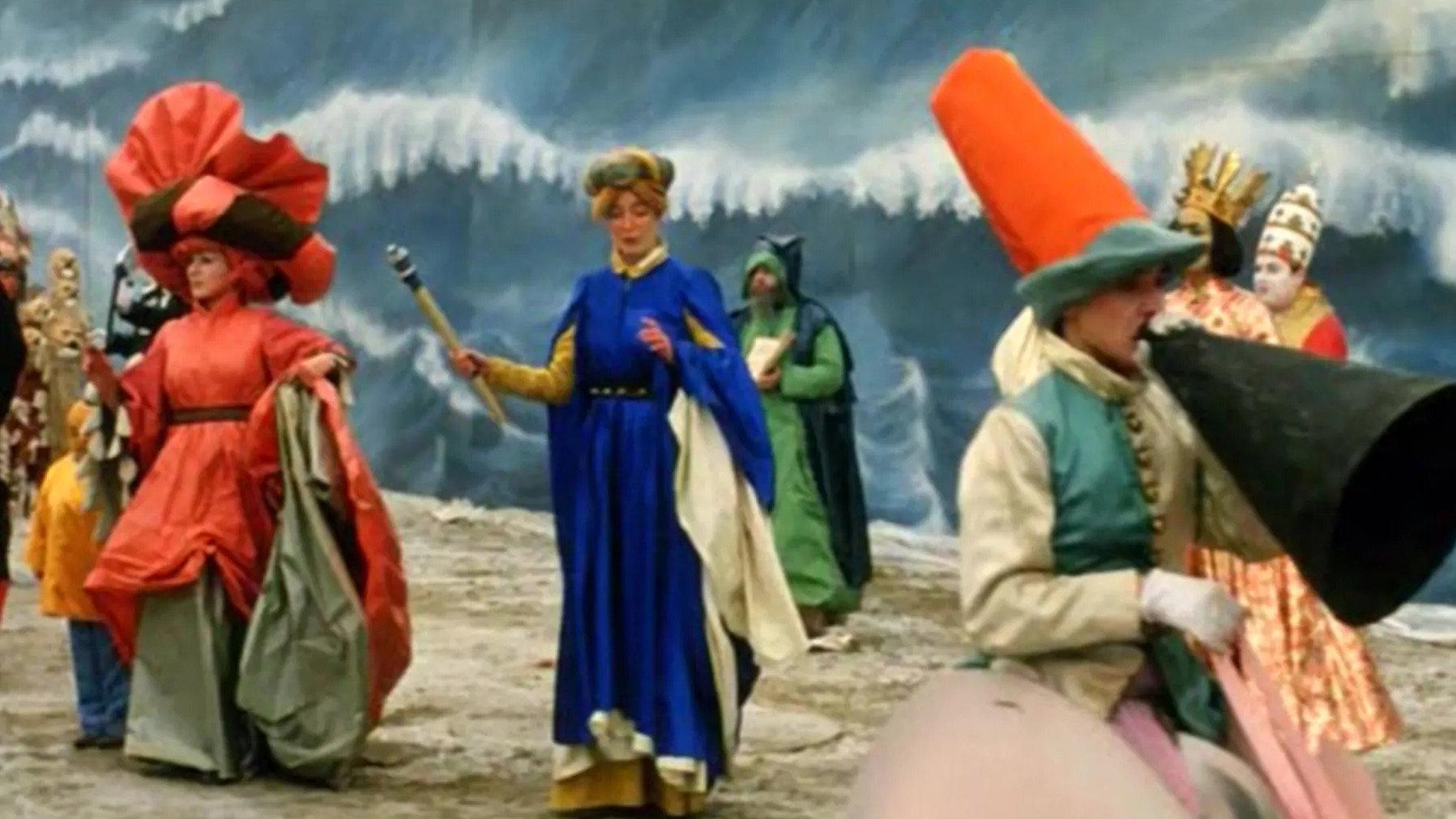 Seven Women, Seven Sins 1986 movie scene