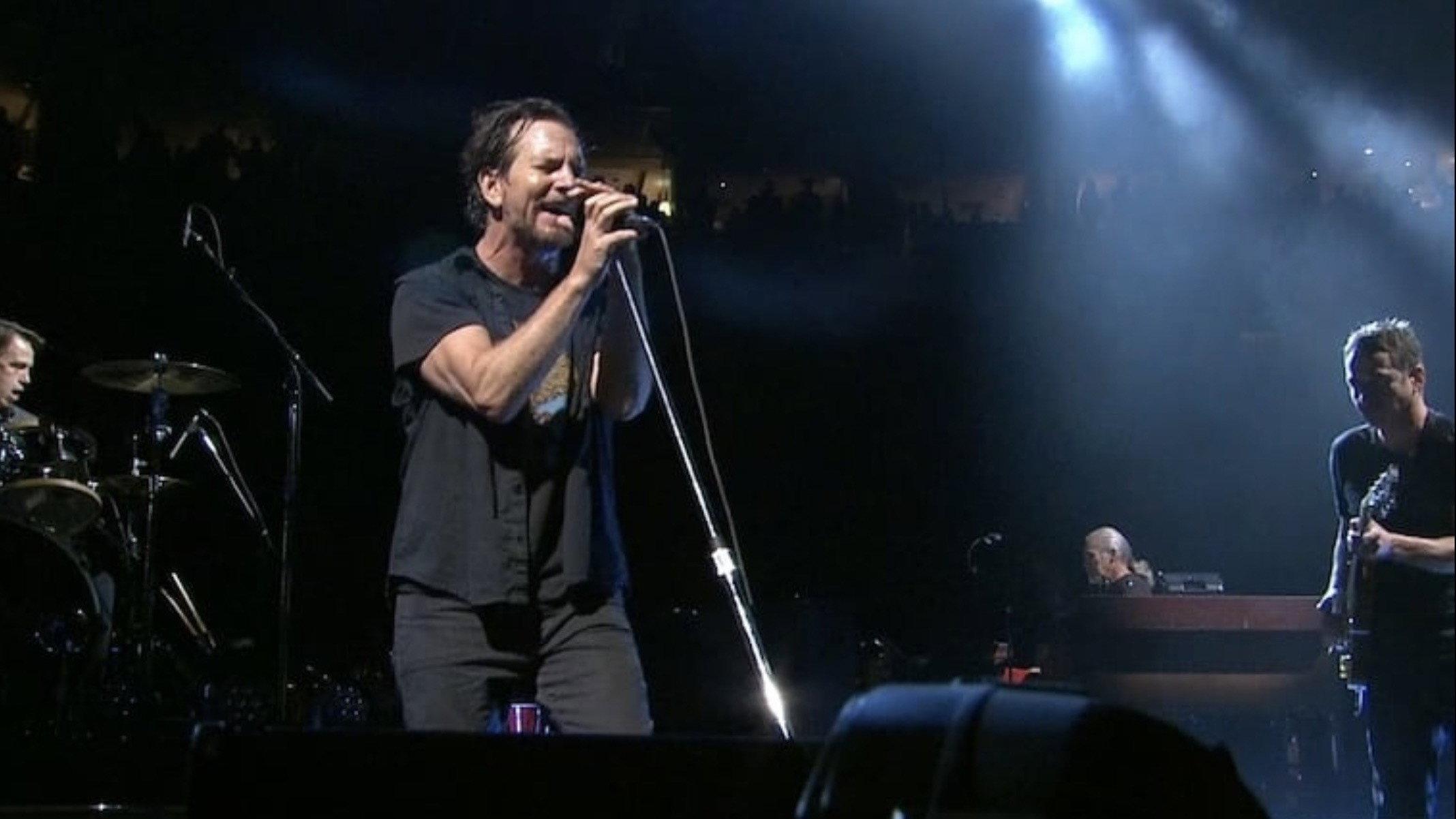 Pearl Jam: Philadelphia 2016 2016 movie scene