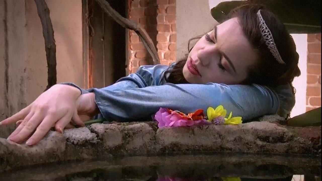 Sleeping Beauties 2017 movie scene