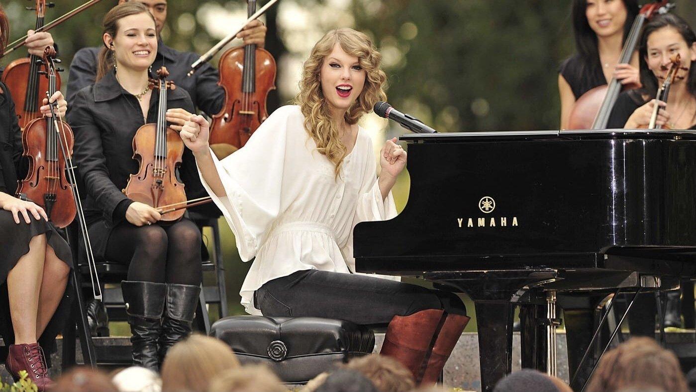 Taylor Swift: Speak Now 2010 movie scene