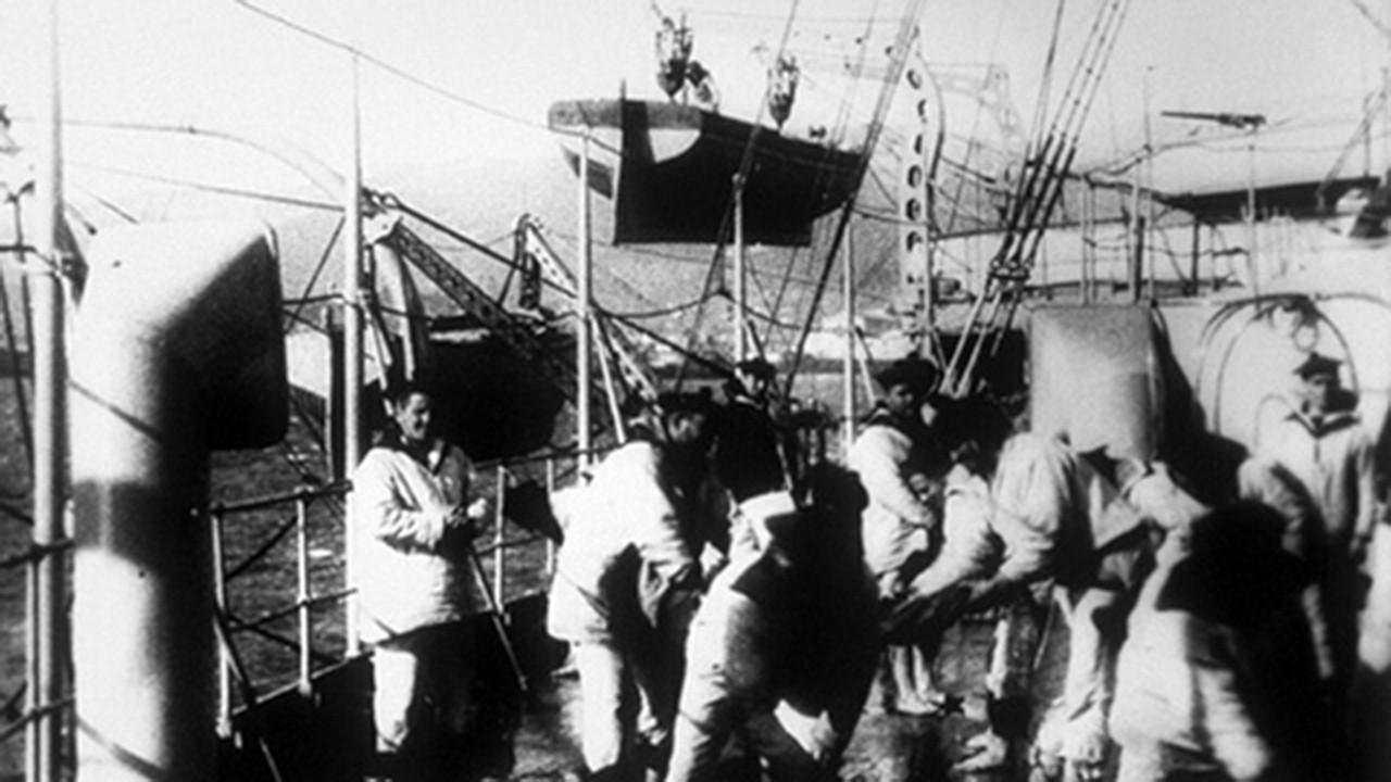 Essuyage du pont 1898 movie scene