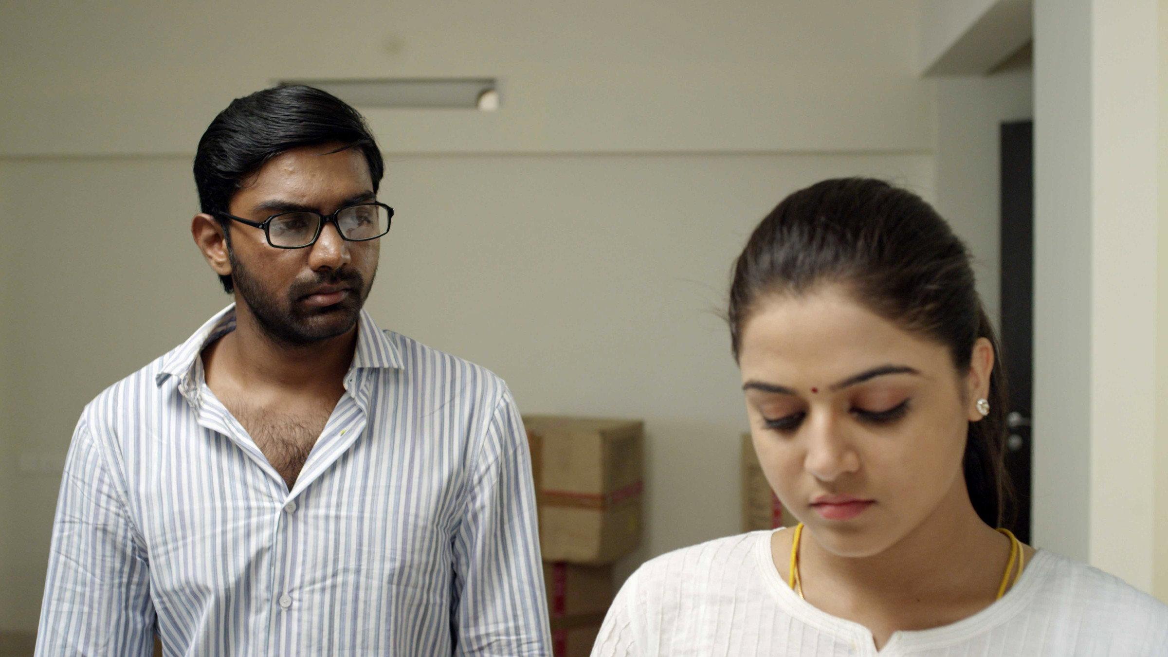 Maalai Nerathu Mayakkam 2016 movie scene