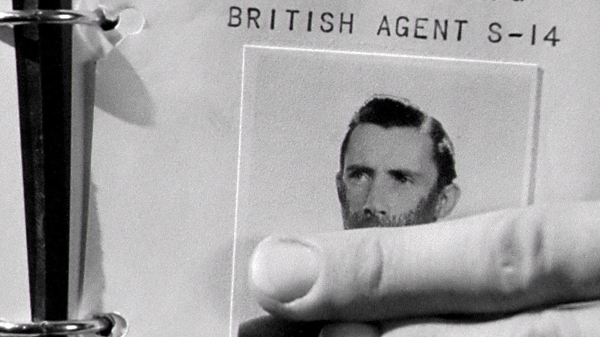 Garbo: The Spy 2009 movie scene