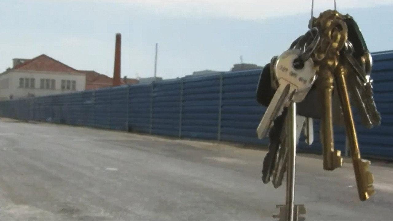 A Chave 2010 movie scene