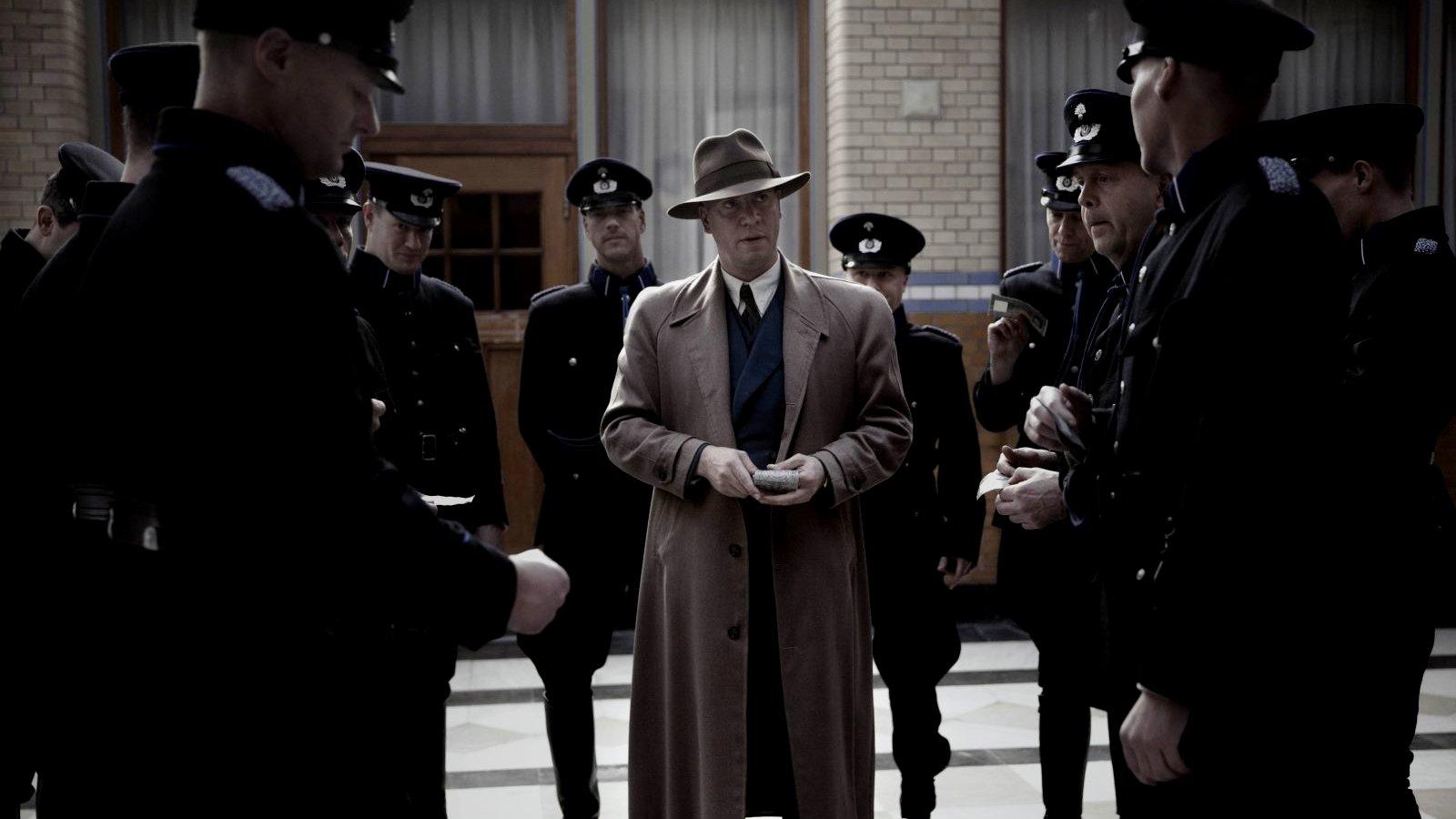 Riphagen the Untouchable 2016 movie scene
