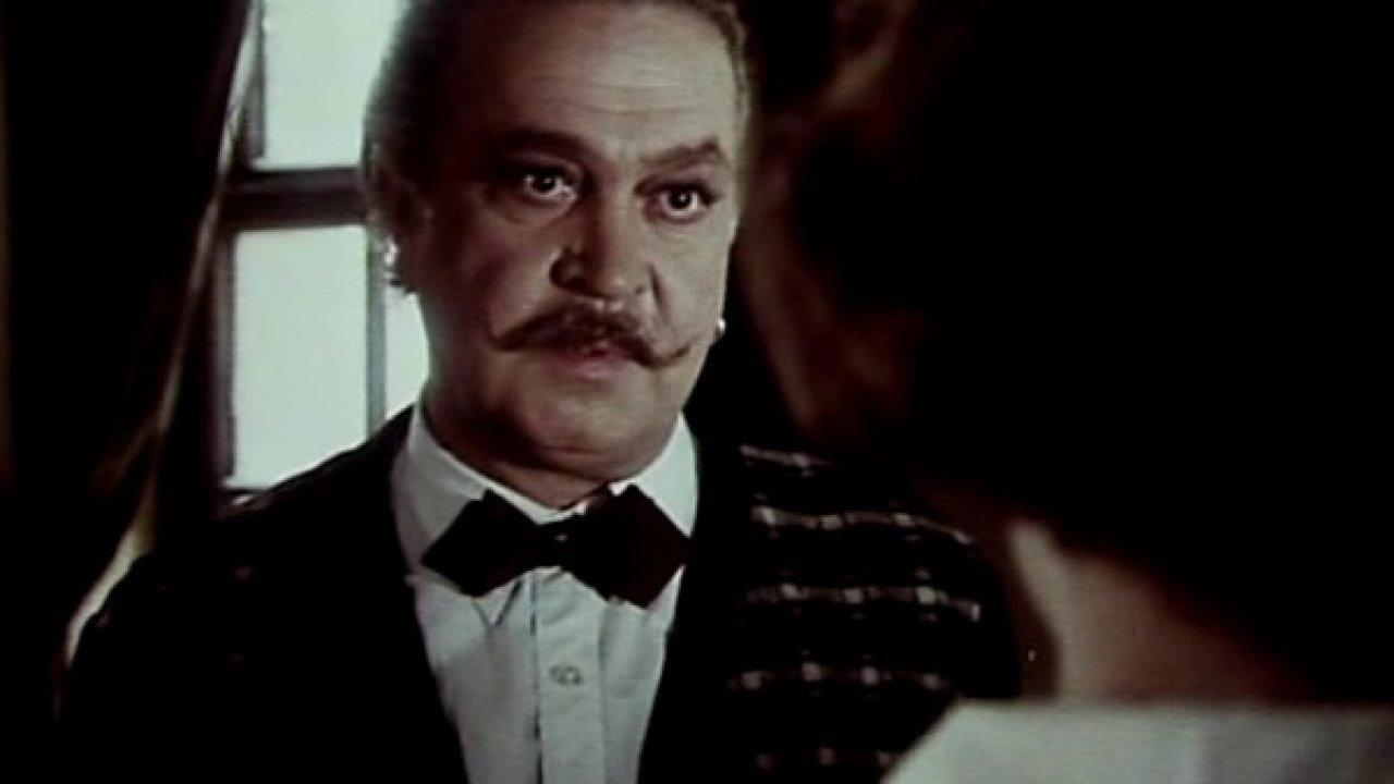 Mousetrap 1990 movie scene