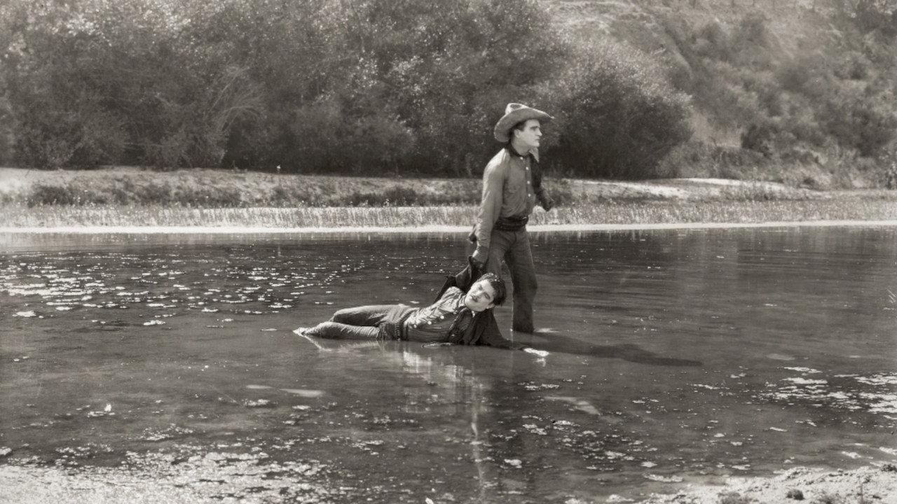 The Meddler 1925 movie scene