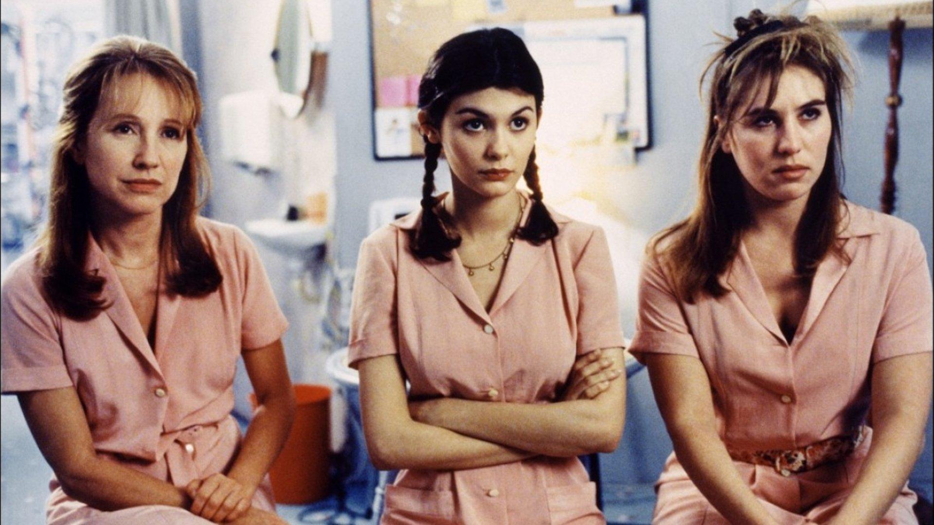 Venus Beauty Institute 1999 movie scene