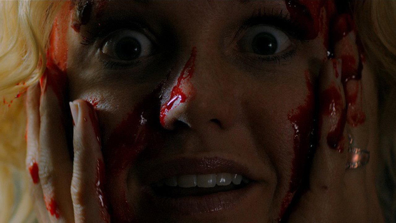 Mania 2015 movie scene