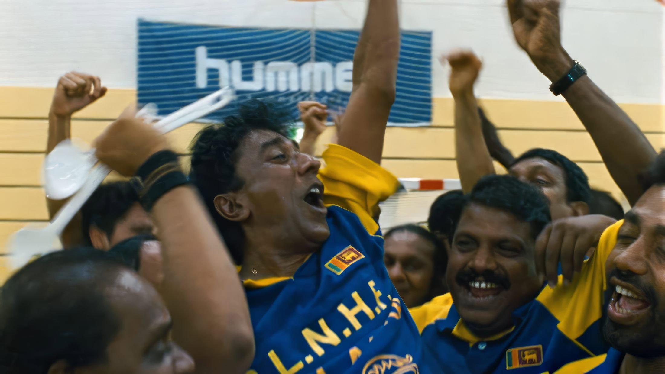 Machan 2009 movie scene