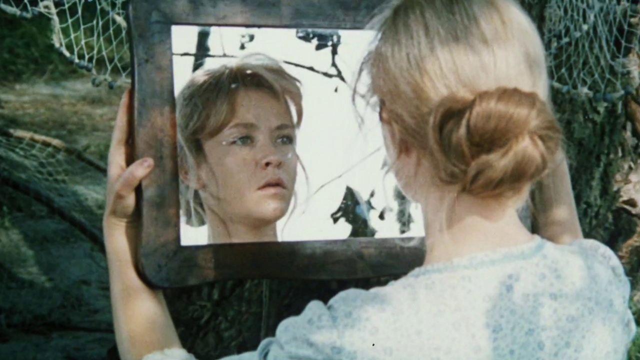 Adrift 1971 movie scene