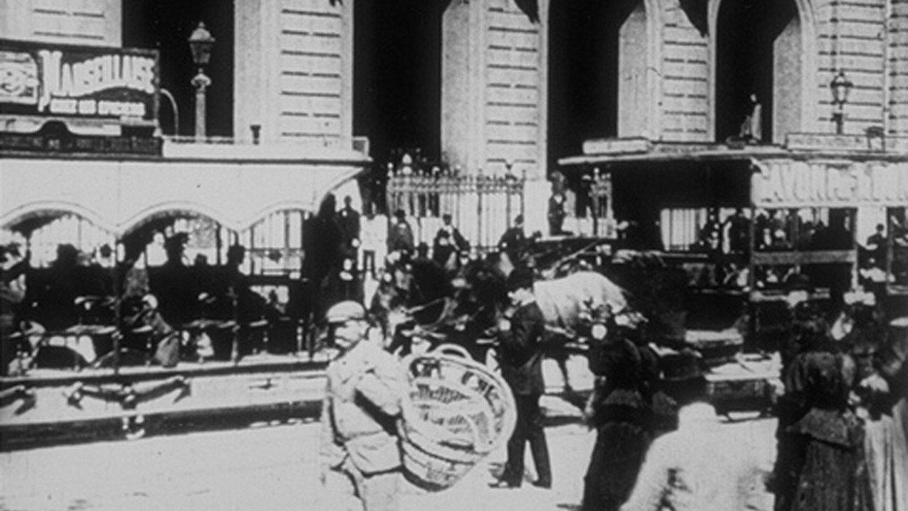 La Bourse 1896 movie scene