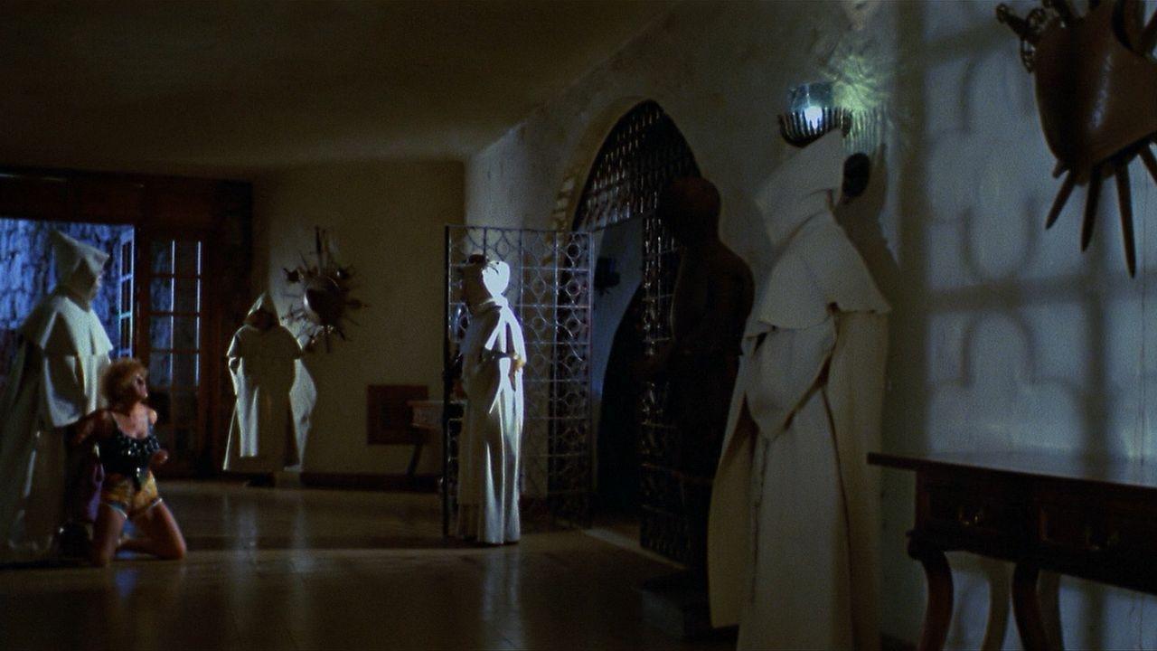Mansion of the Living Dead 1982 movie scene