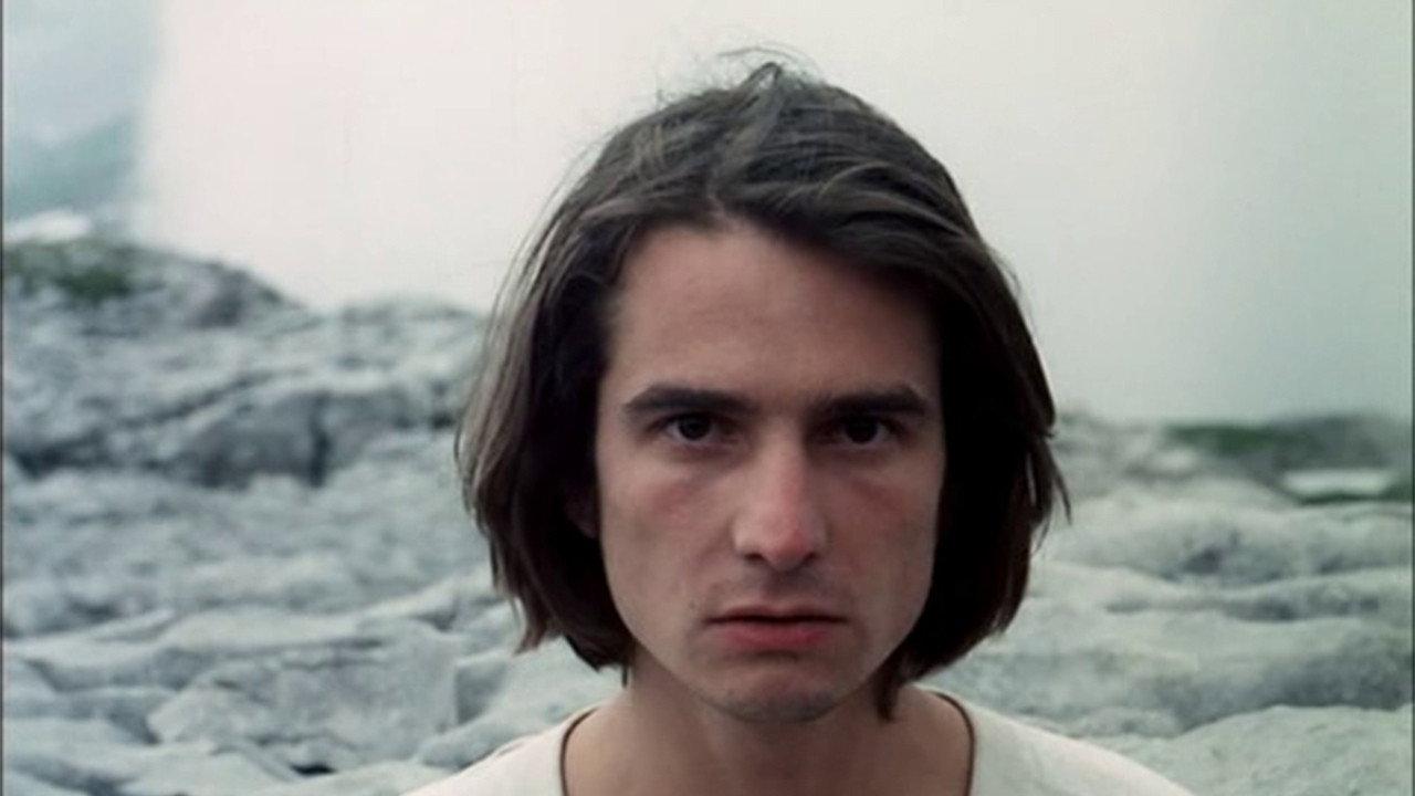 A Girl Is a Gun 1971 movie scene