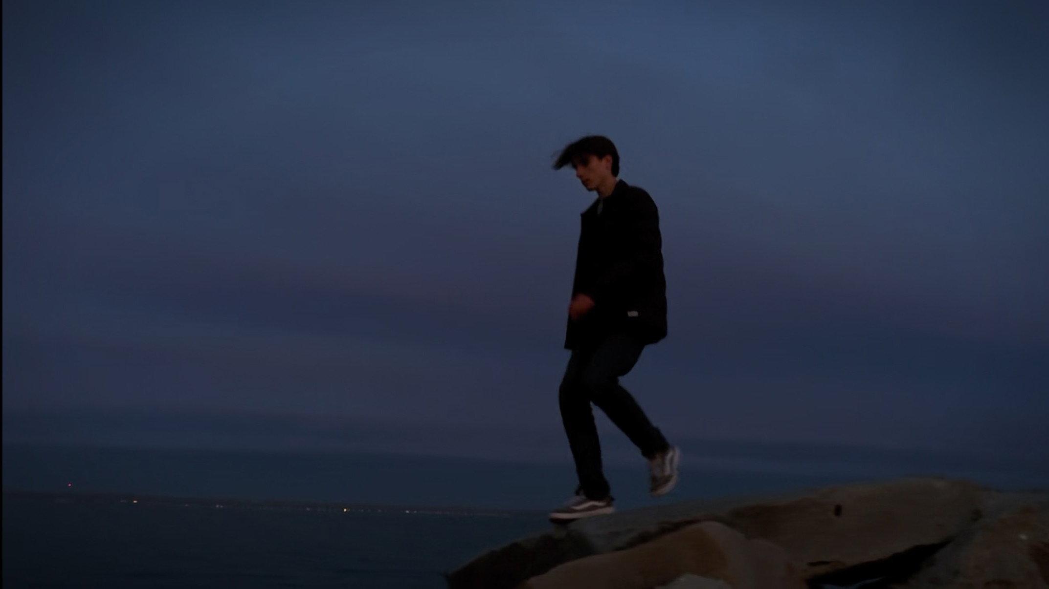 A walk in a straight line  movie scene