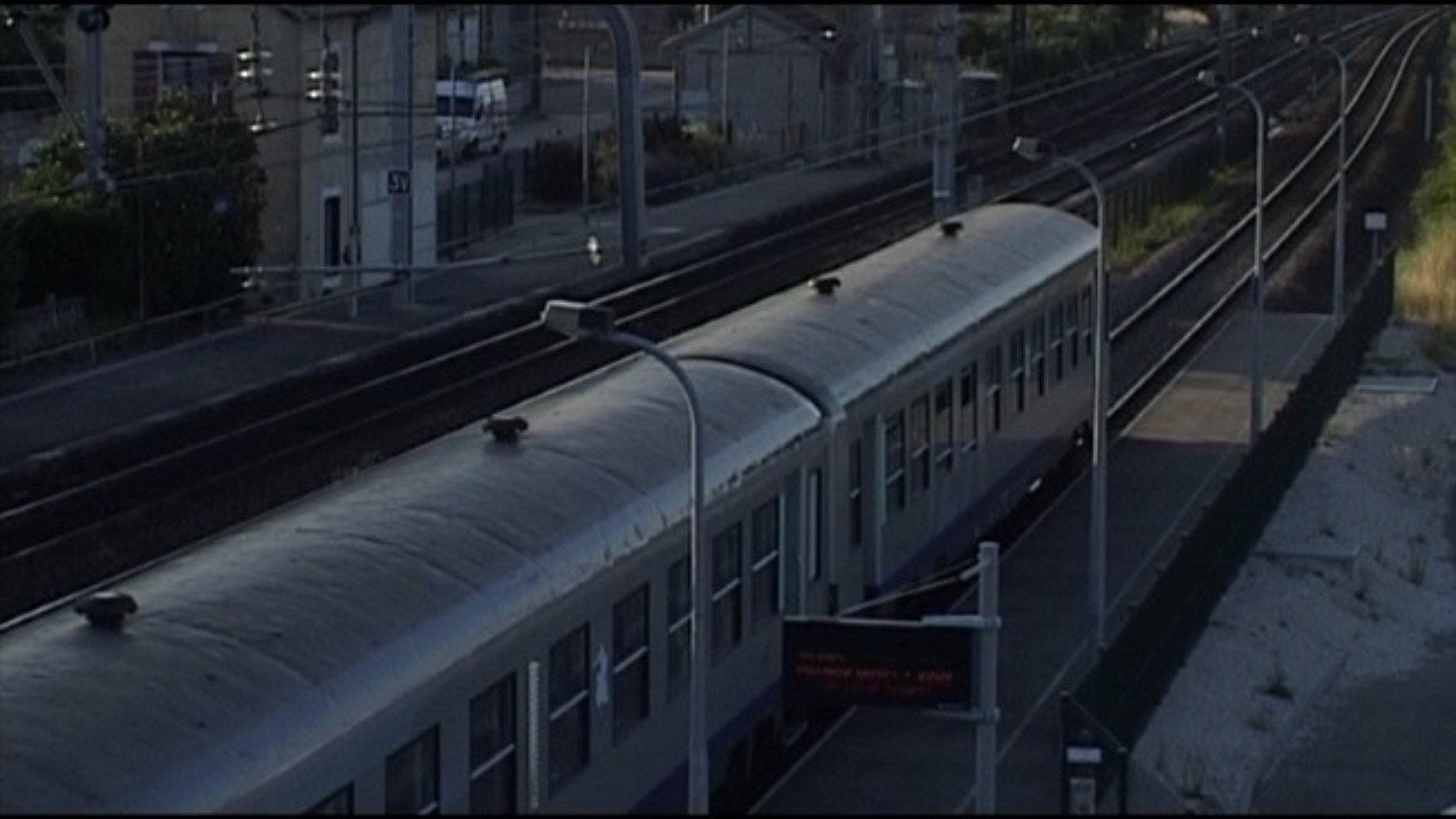 I prefer reality 2003 movie scene