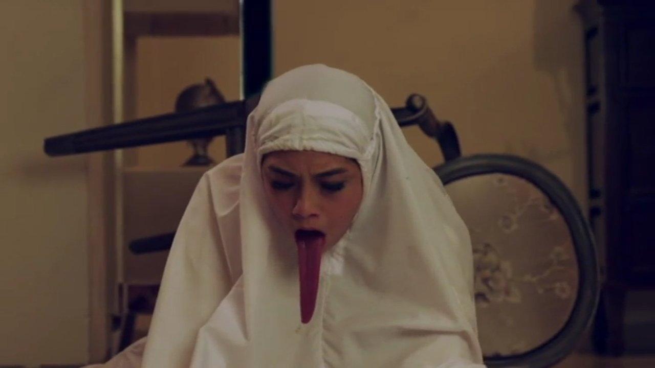 Ruqyah - The Exorcism 2017 movie scene