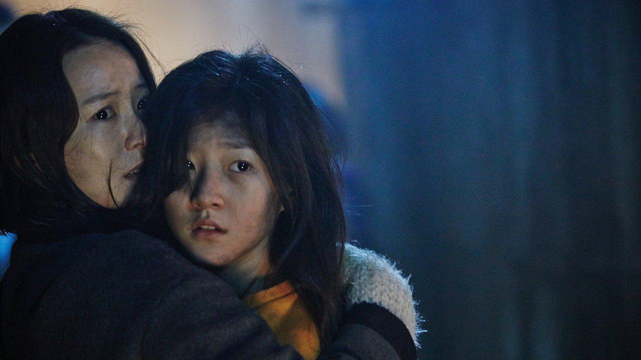 Manhole 2014 movie scene