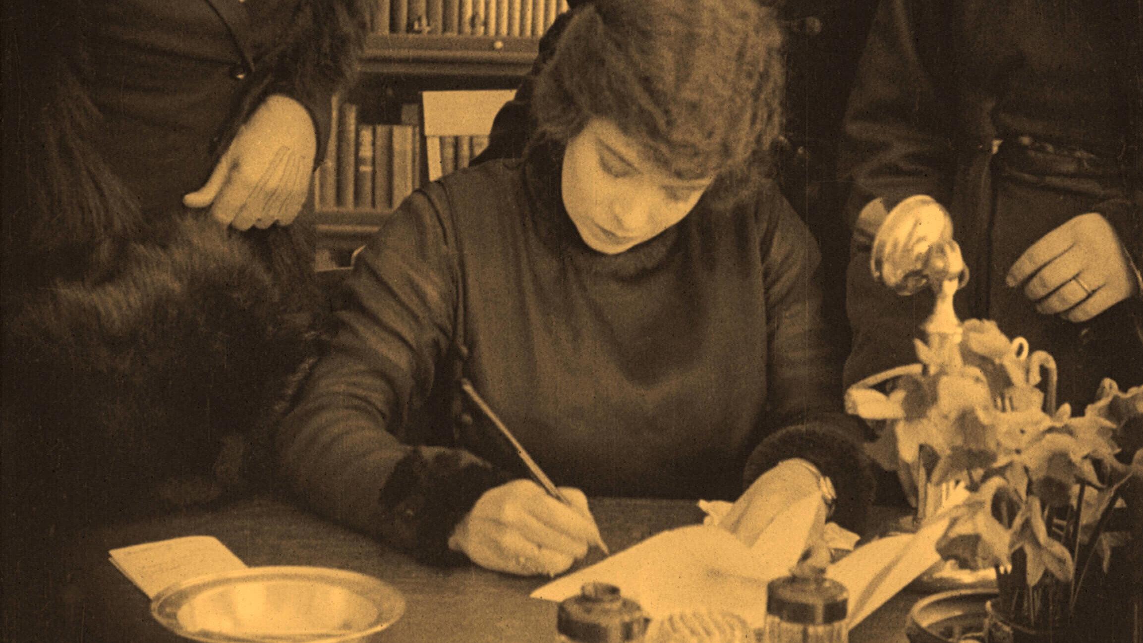 Mothers of Men 1917 movie scene