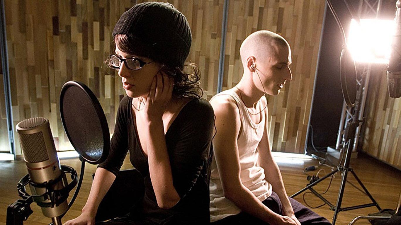 Oxygen 2009 movie scene