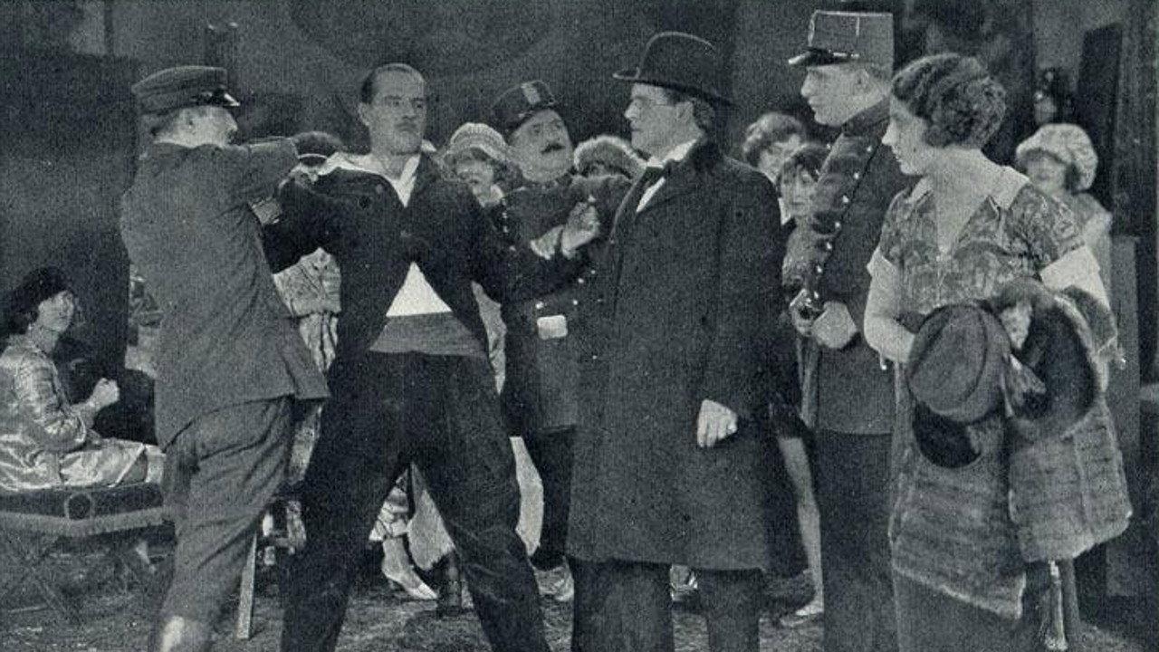 The Lone Wolf 1924 movie scene