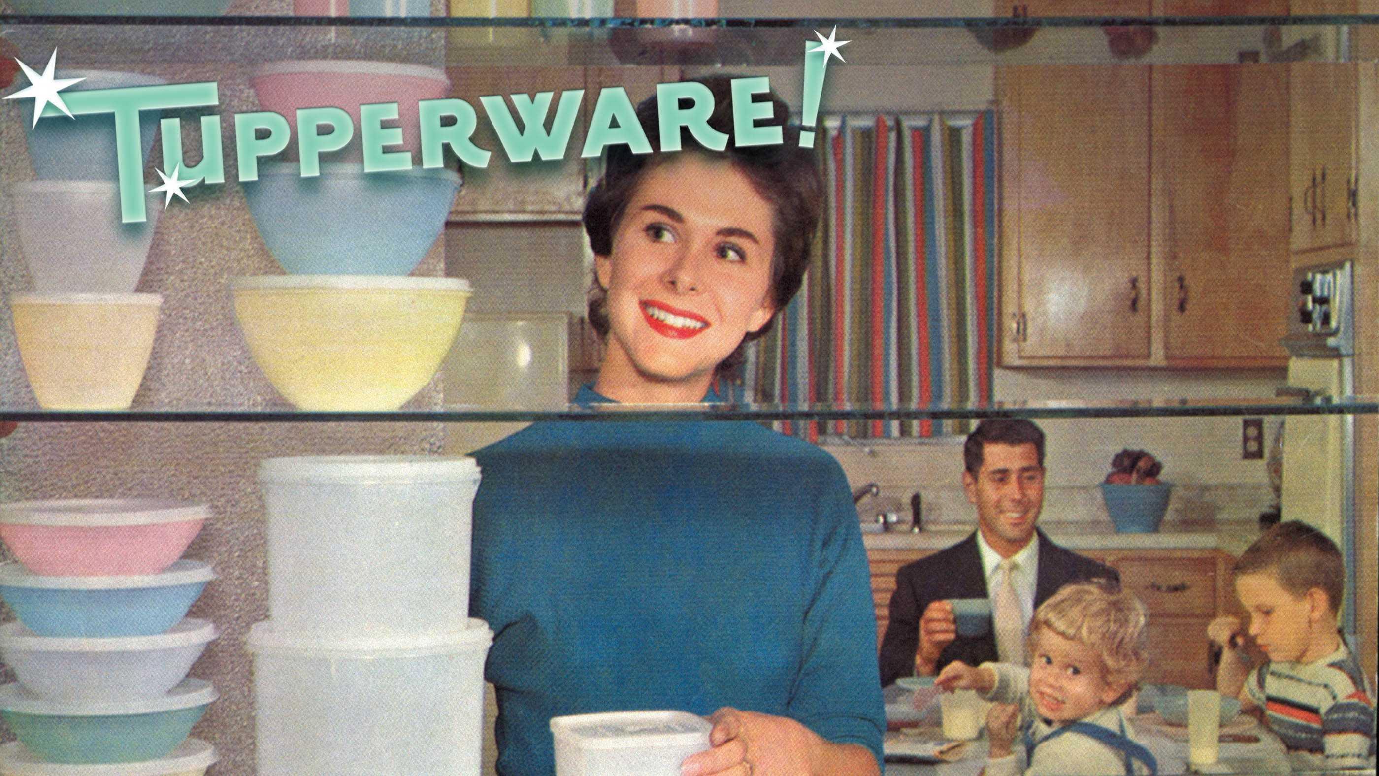 Tupperware! 2004 movie scene