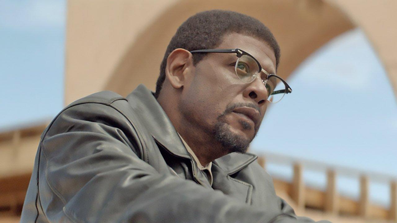Two Men in Town 2014 movie scene