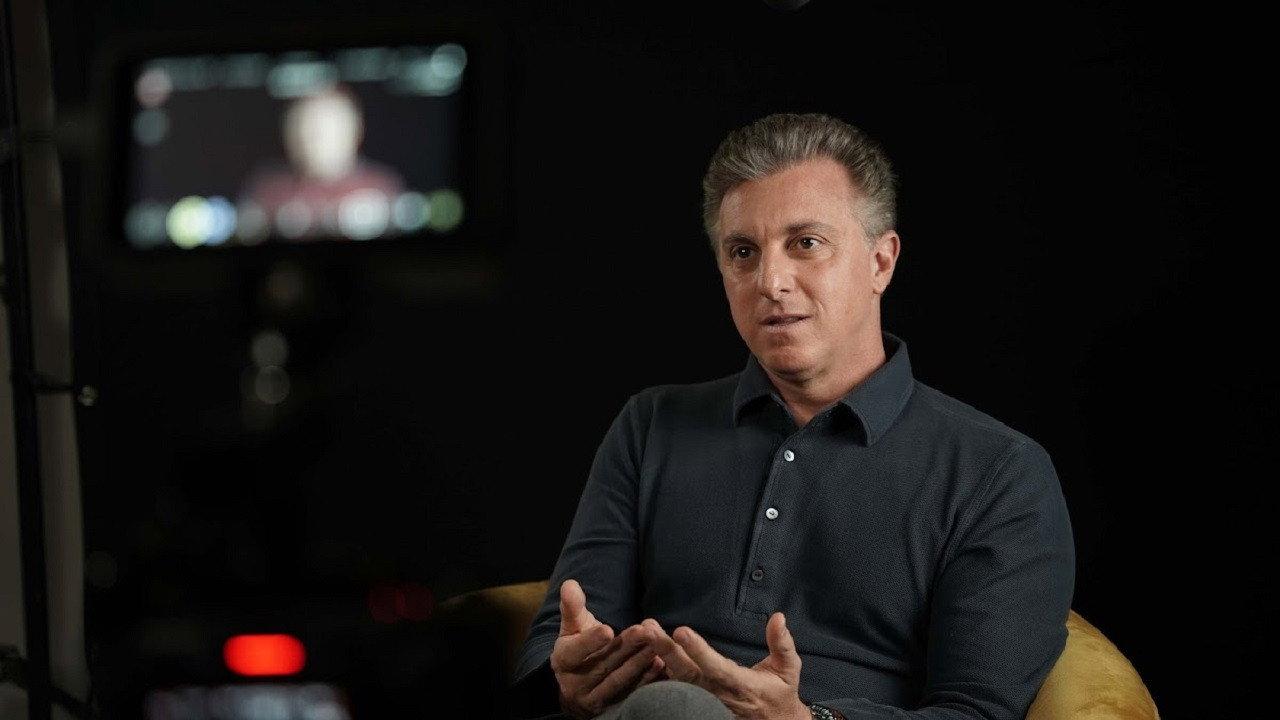 Sunday with Huck: The Story of History 2022 movie scene