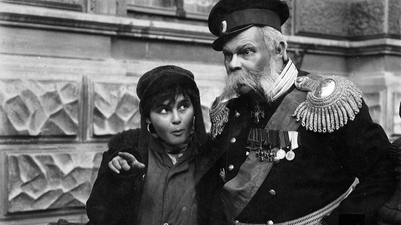 The General from Other World 1925 movie scene