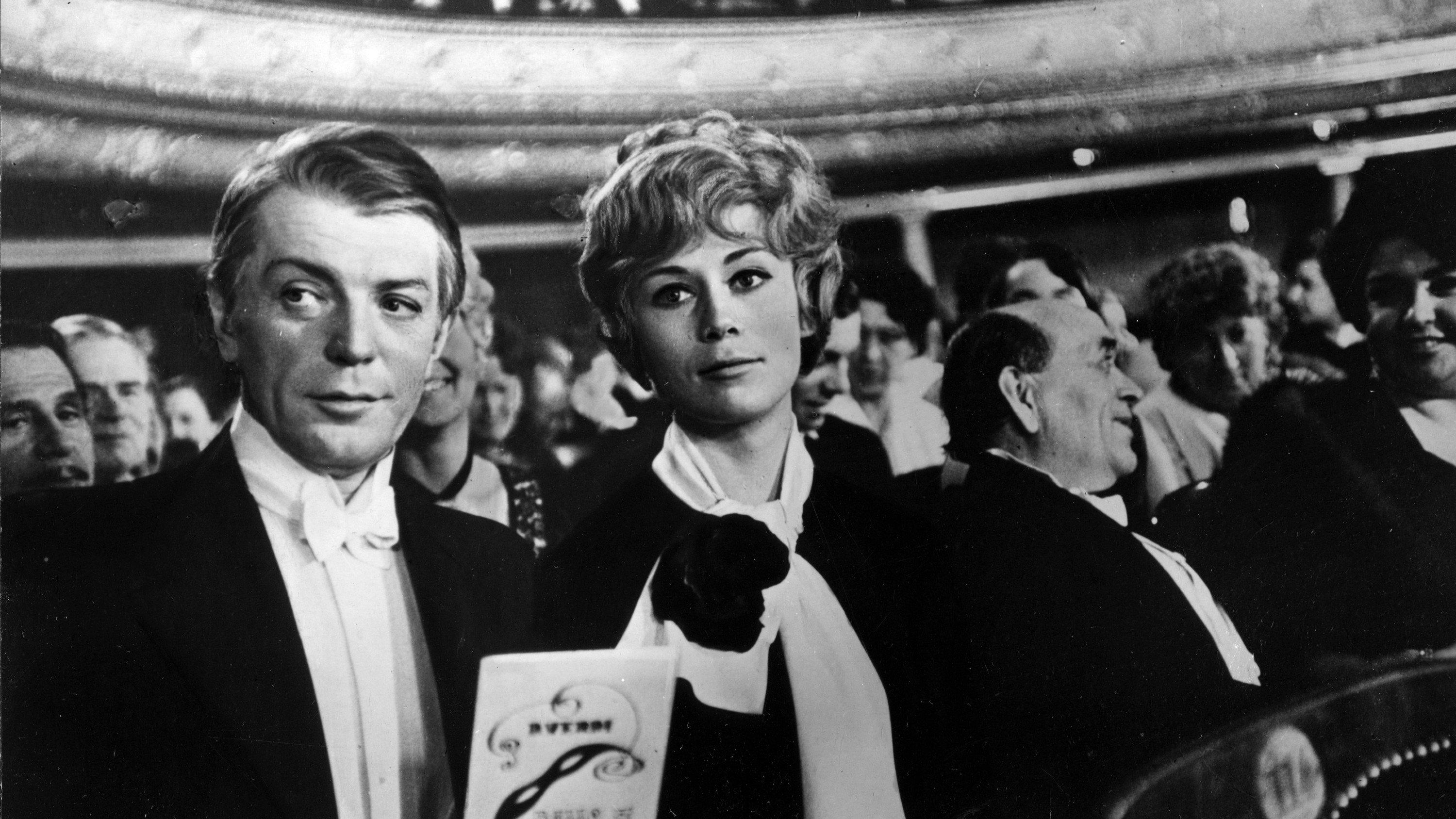 Land, Poste Restante 1973 movie scene