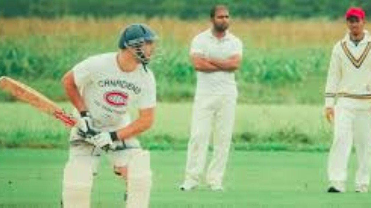 Cricket & Park-Ex: a love story 2016 movie scene