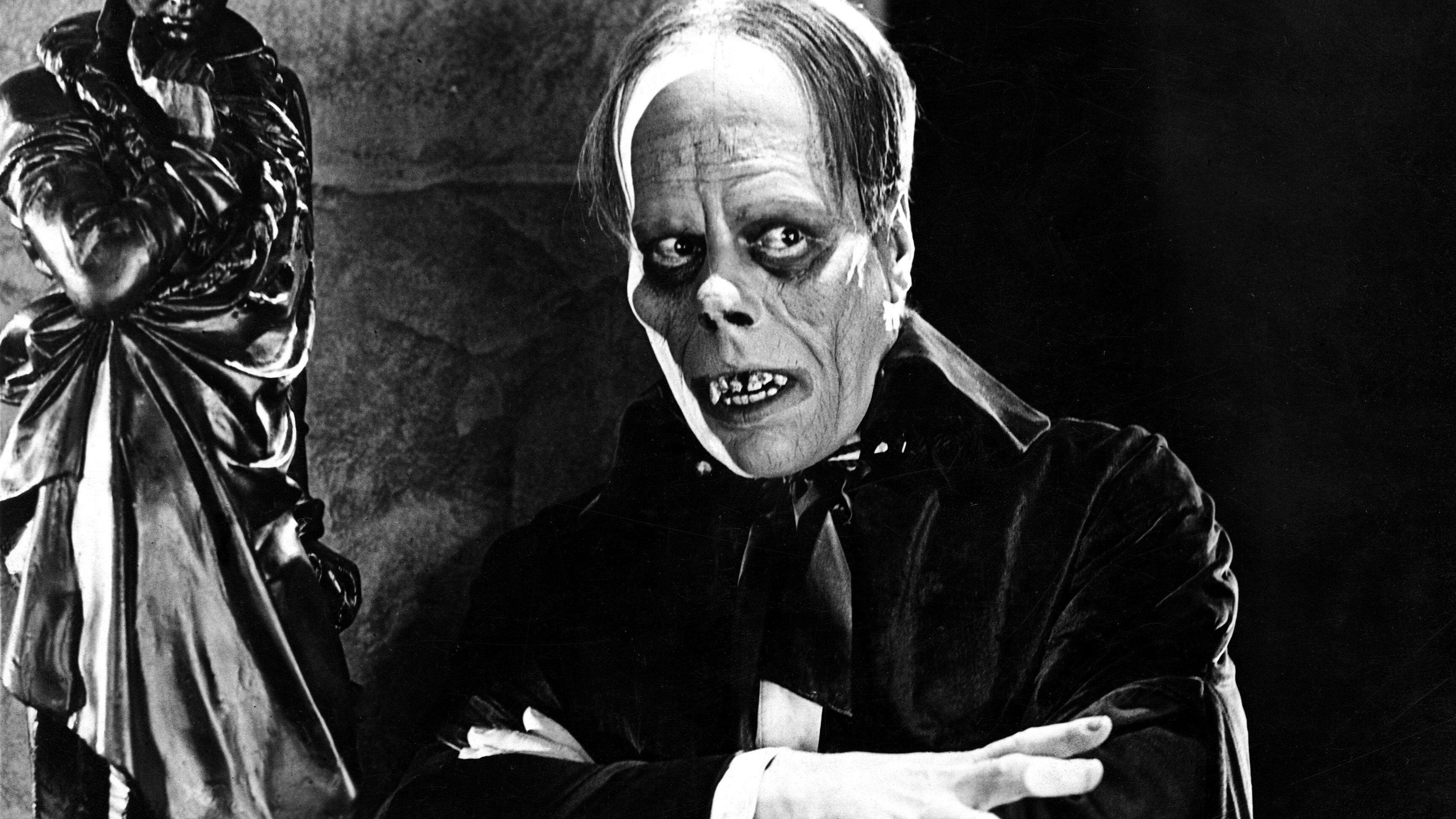 The Phantom of the Opera 1925 movie scene