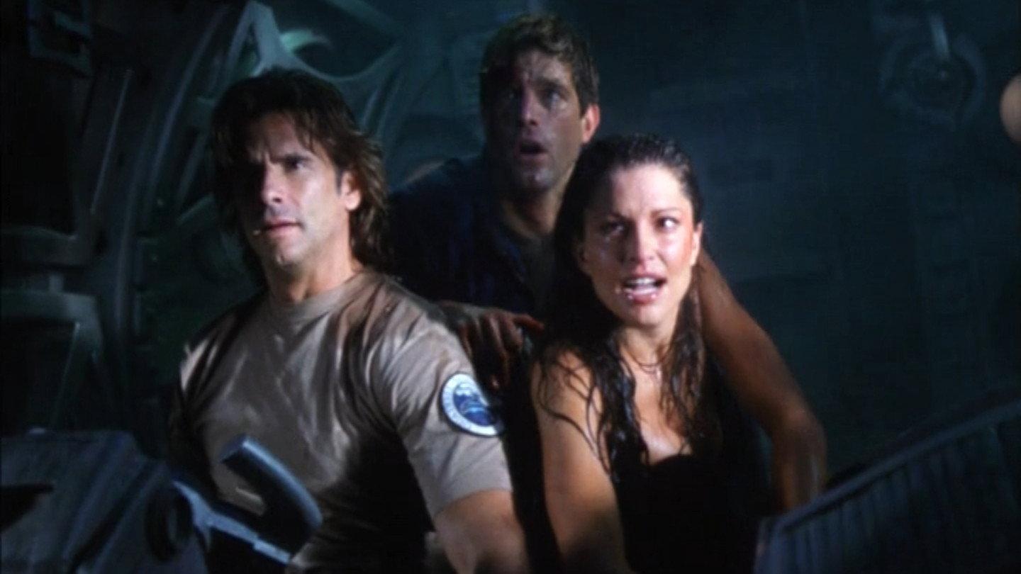 Dark Waters 2003 movie scene