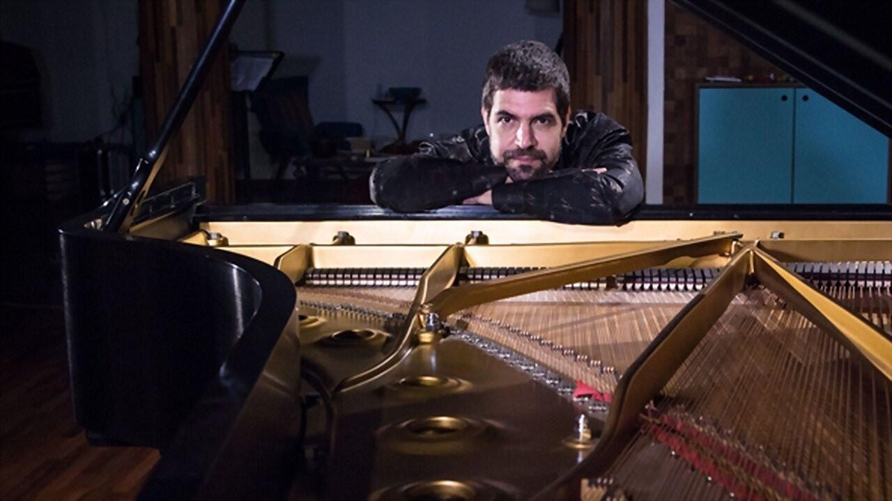 Andre Mehmari e Na Ozzetti - Piano e Voz 2005 movie scene