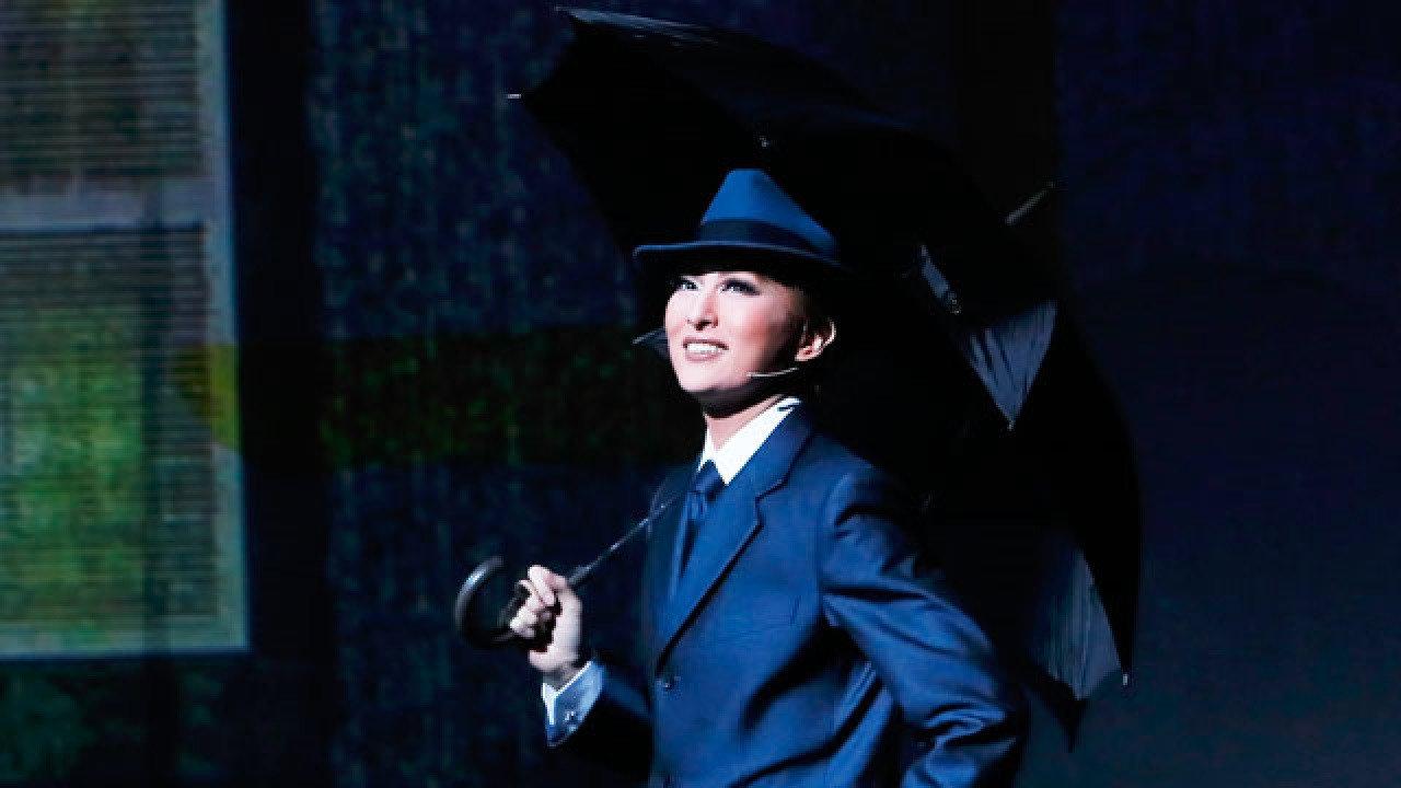 Singin' in the Rain 2018 movie scene