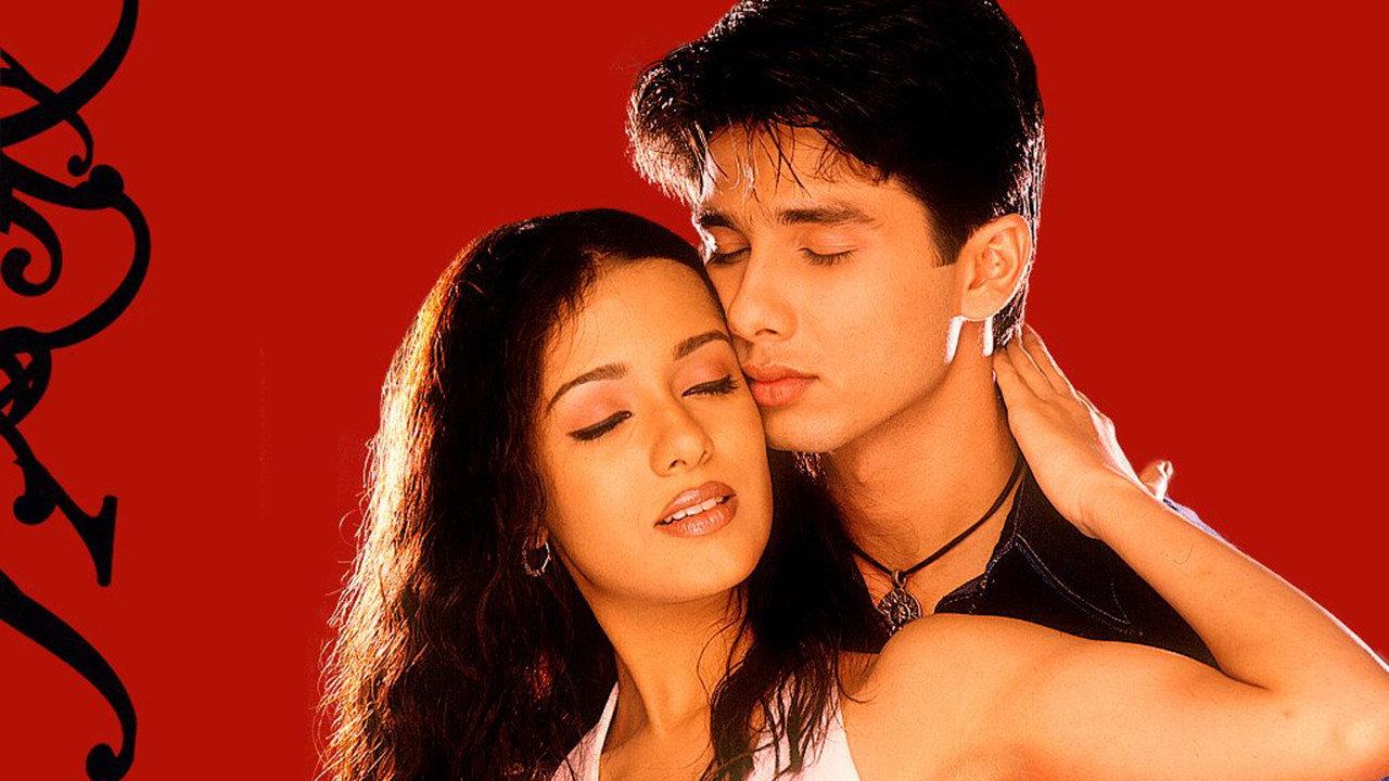 Ishq Vishk 2003 movie scene