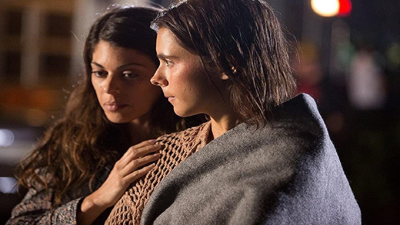 Dying to Be Loved 2016 movie scene