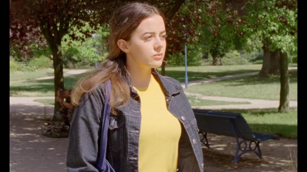 Camille, Contactless 2020 movie scene