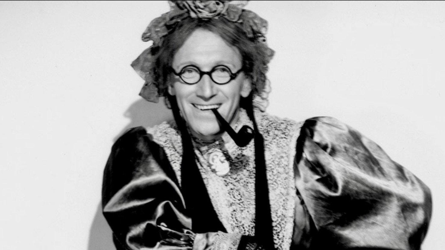 Charley's (Big-Hearted) Aunt 1940 movie scene