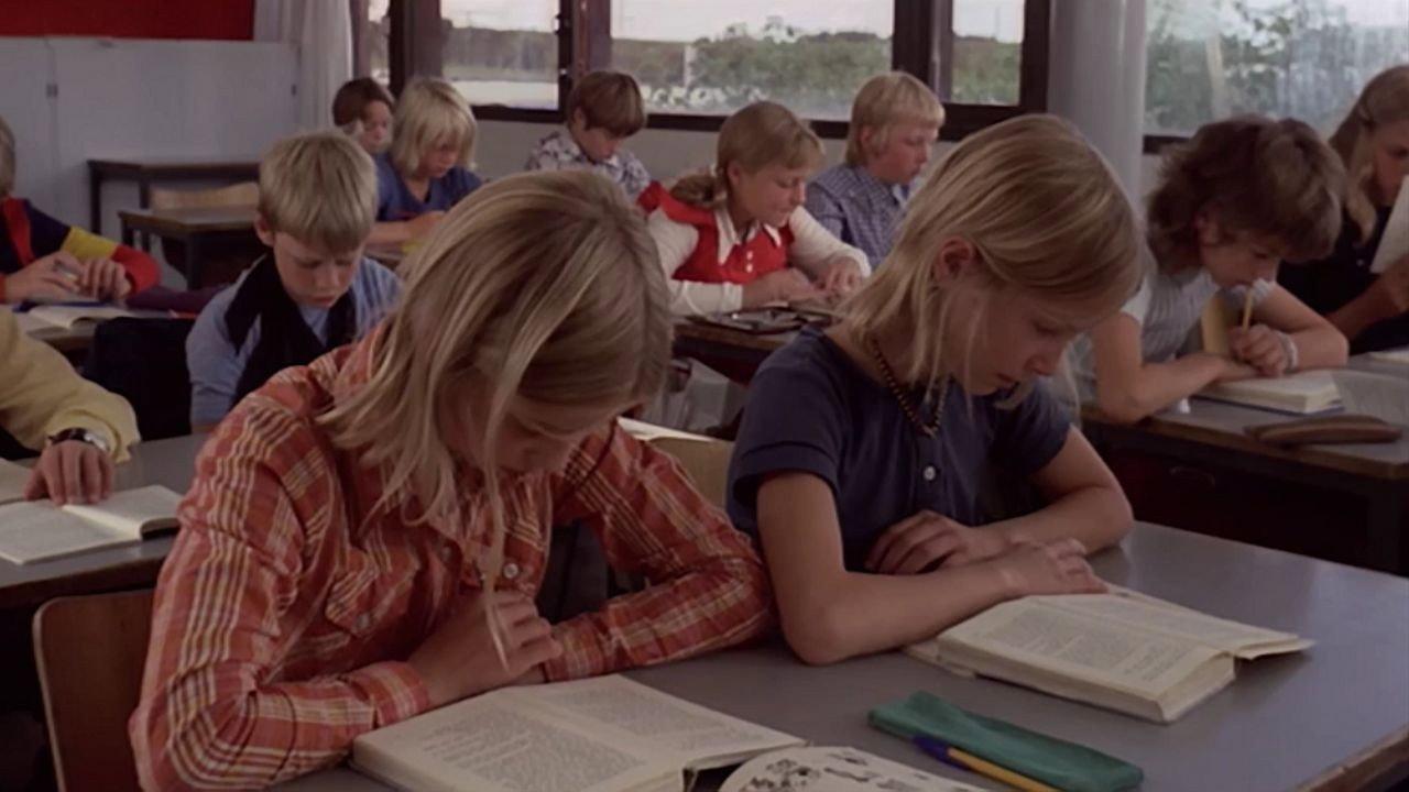 In Your Dad's Pocket 1973 movie scene