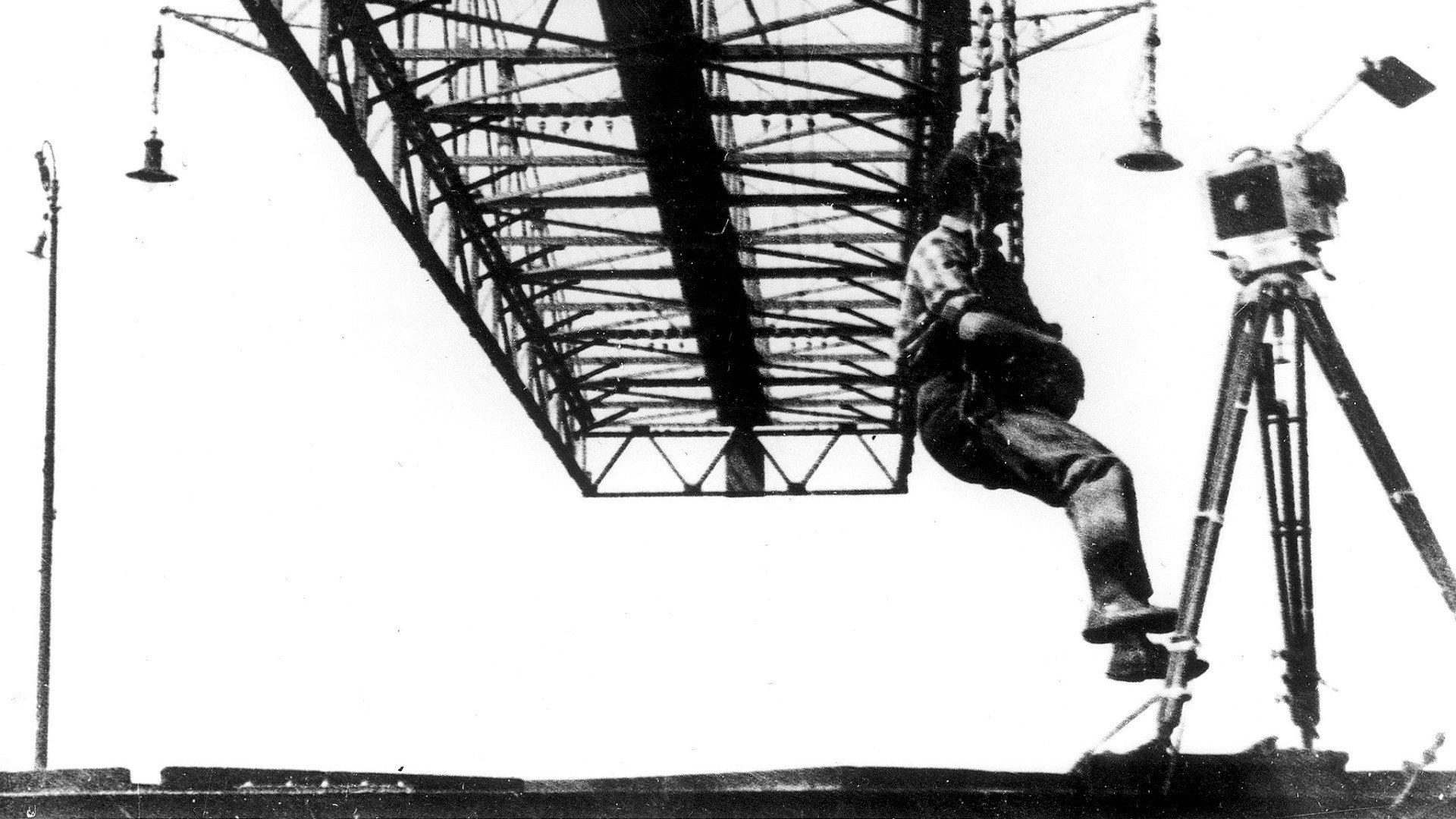 Kino-Pravda No. 8 1922 movie scene