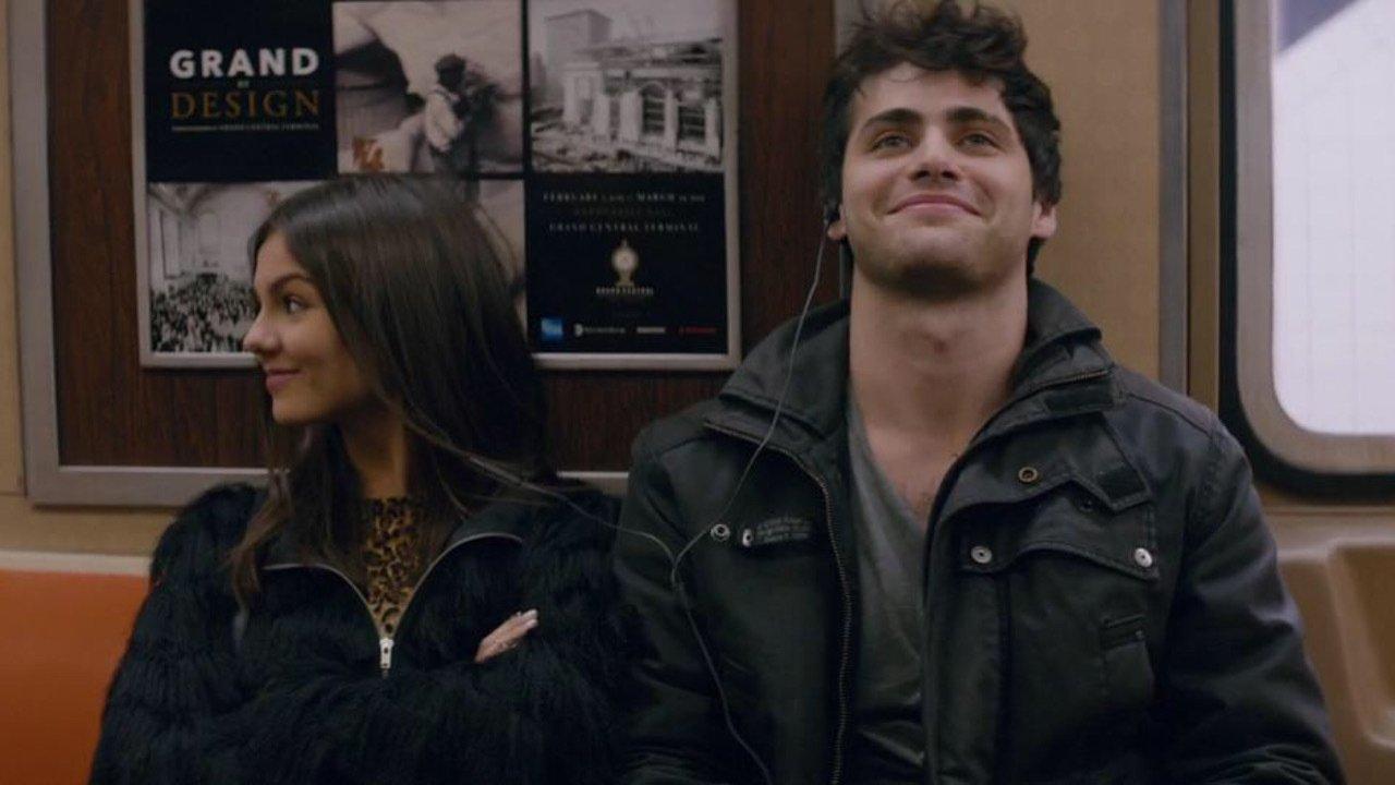 Naomi and Ely's No Kiss List 2015 movie scene