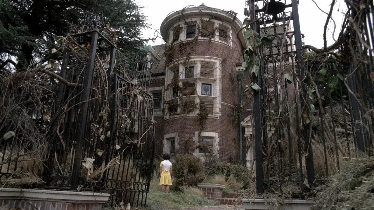 Behind the Fright: The Making of American Horror Story 2012 movie scene