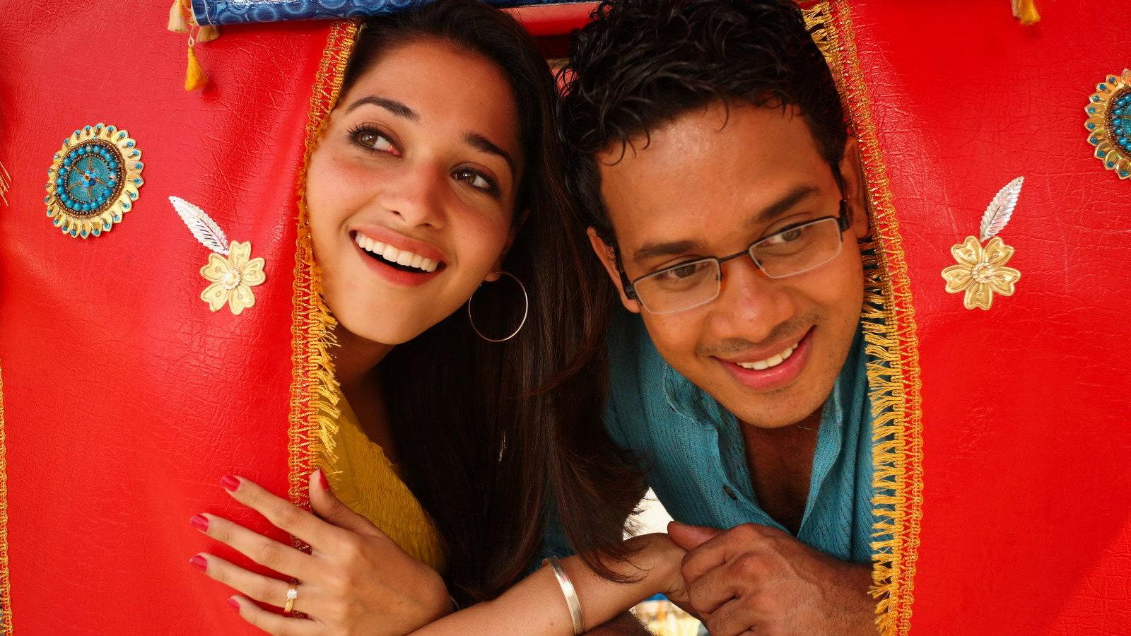 Kanden Kadhalai 2009 movie scene