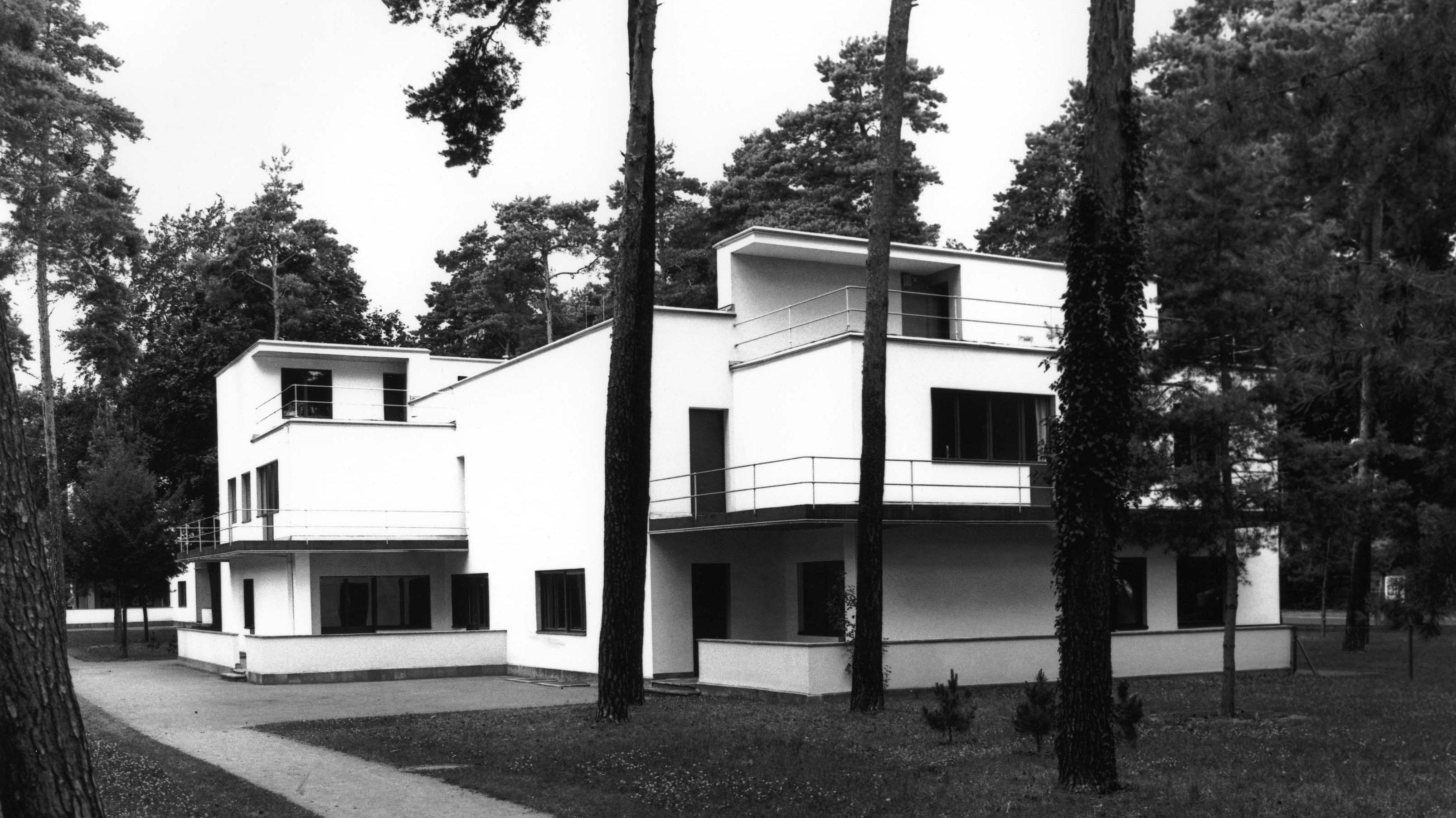 Bauhaus - Modell und Mythos 1998 movie scene