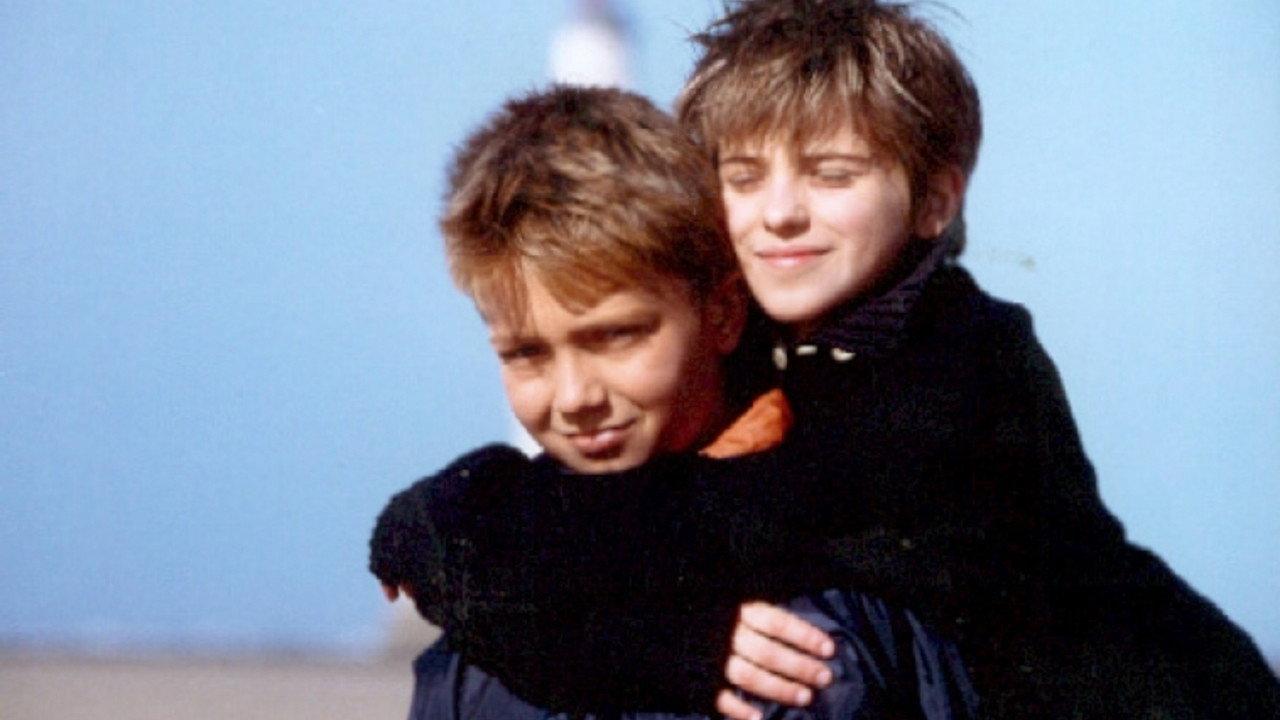 Crossing the Lighthouse 1999 movie scene